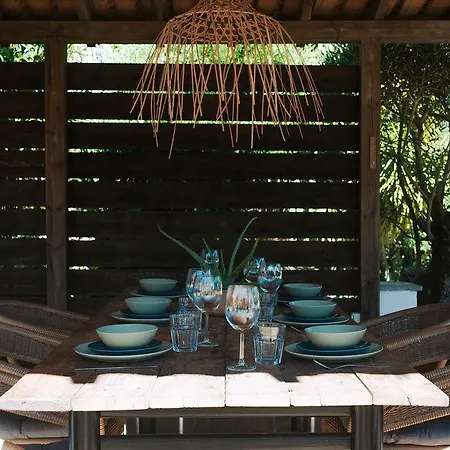 Casa Ferrobo 아파트